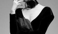 明星照片 网红黑料黑料正能量,网红黑料与正能量的双重面纱